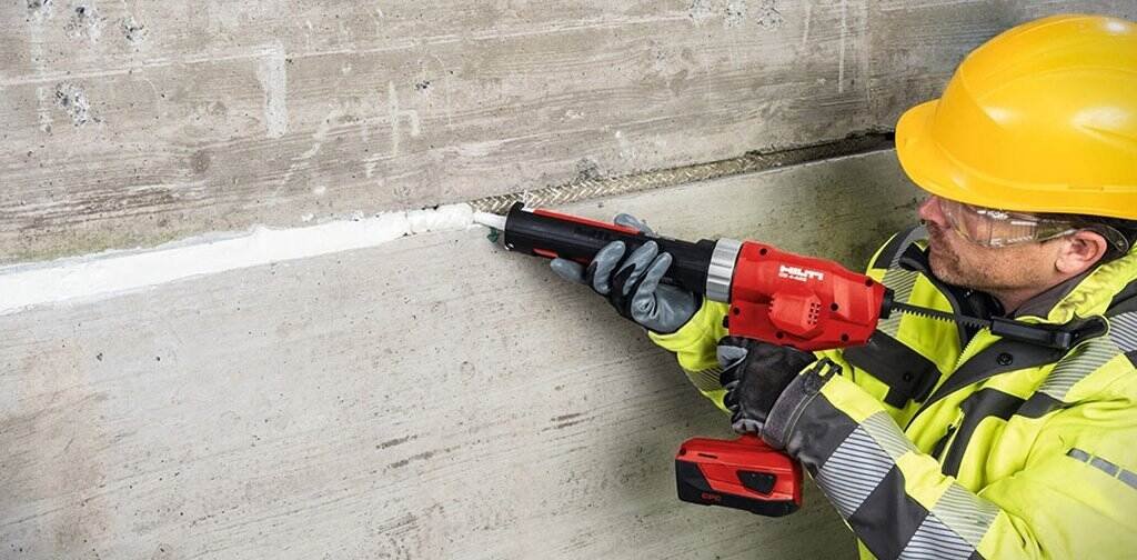 Caulking Silicone Work